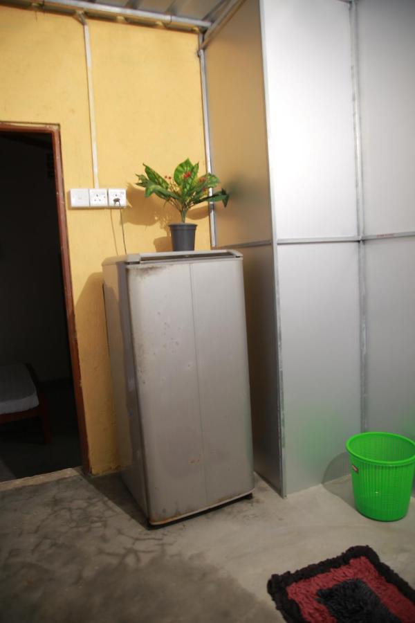 Guruge Guest House Ahangama Ngoại thất bức ảnh