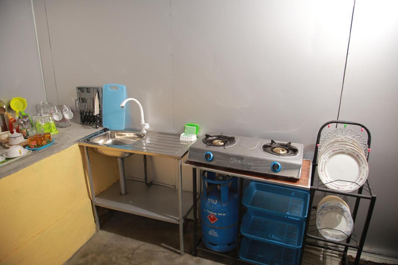 Guruge Guest House Ahangama Ngoại thất bức ảnh