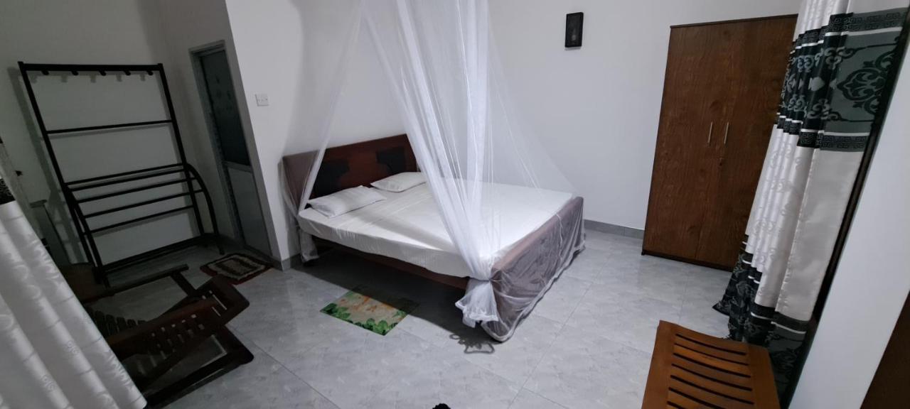 Guruge Guest House Ahangama Ngoại thất bức ảnh